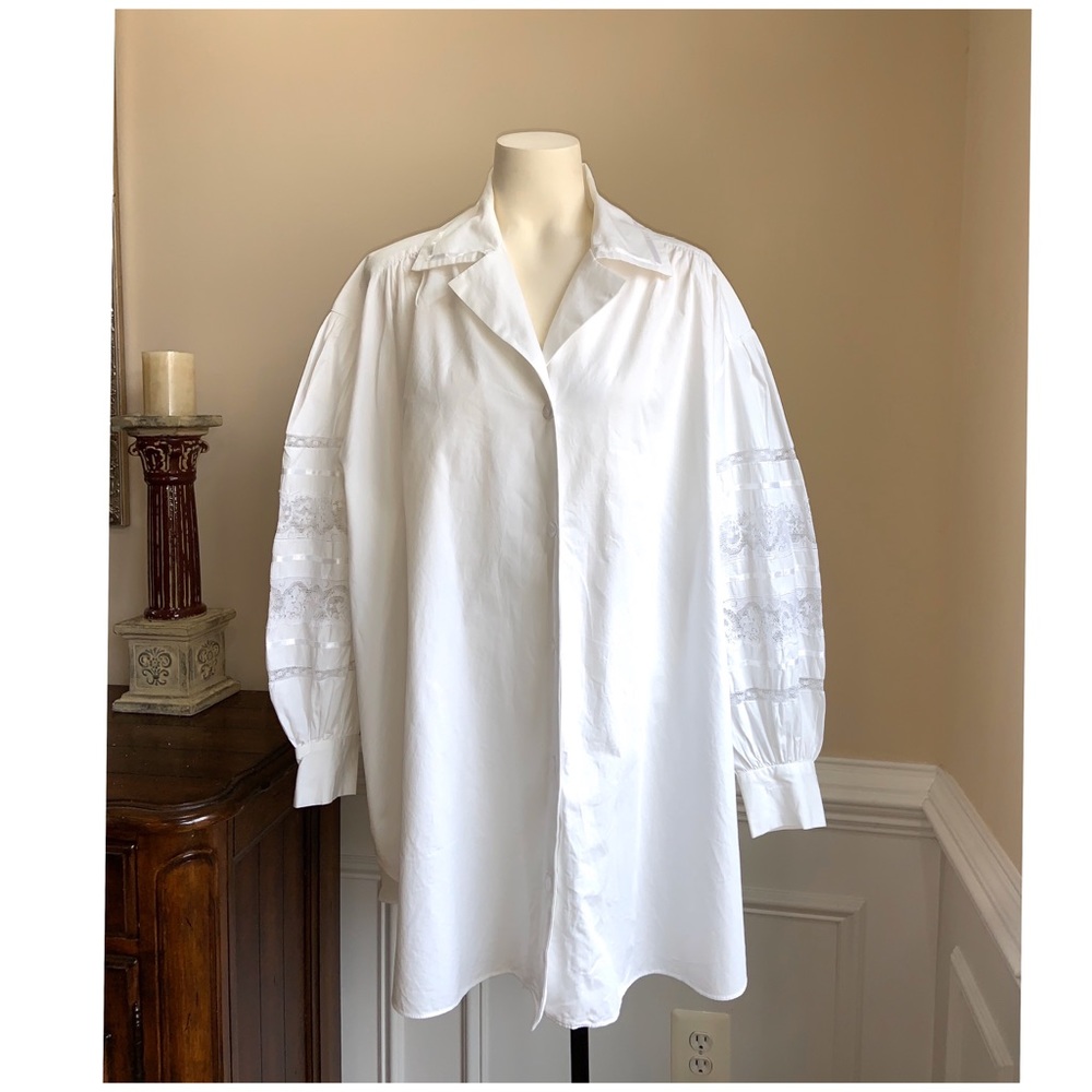 Natori Neiman Marcus Oversized Top